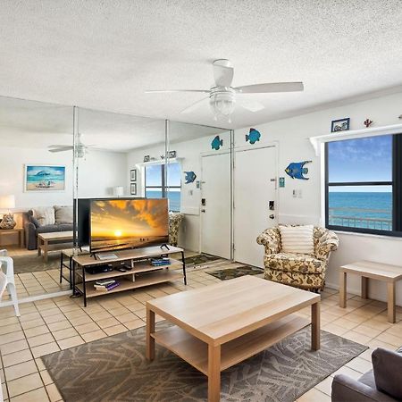 Sunset Chateau 409 St. Pete Beach Exterior photo